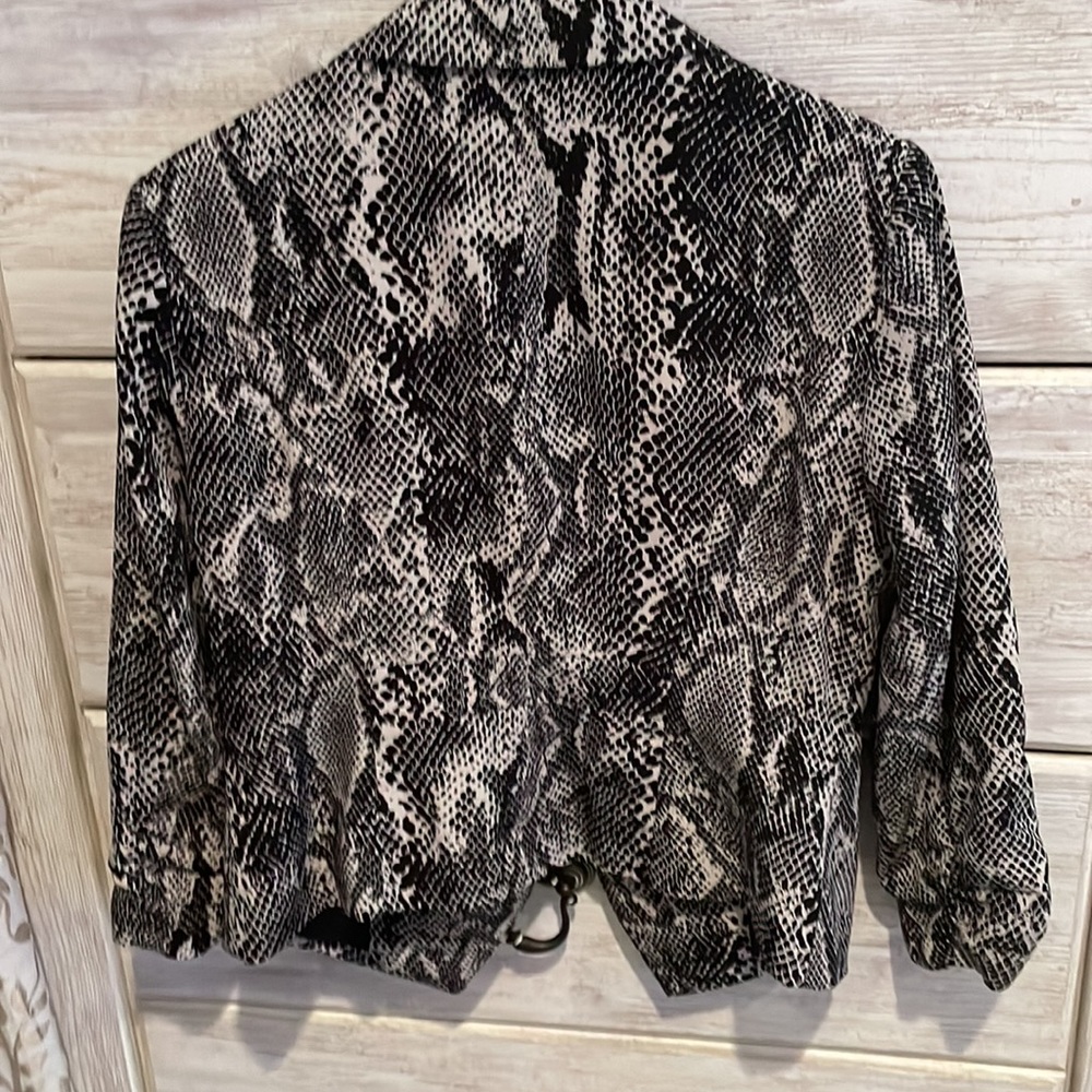Express Collection Python Print Blazer - image 4